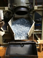 Unloading process of fasteners is carried out automatically 